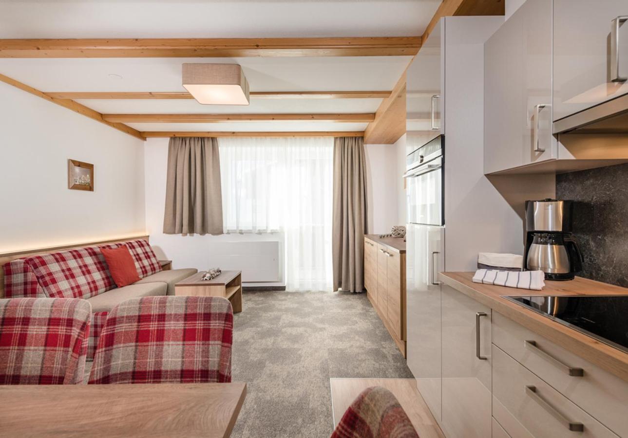 Apartments & Garni Alpenrose 오베르타우에른 외부 사진