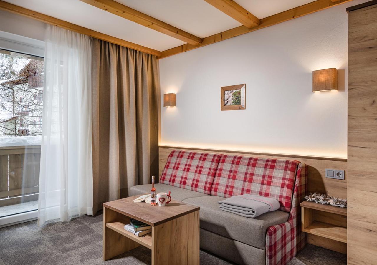 Apartments & Garni Alpenrose 오베르타우에른 외부 사진